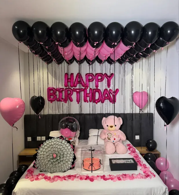 Midnight Blush – Elegant Pink & Black Birthday Room Decor