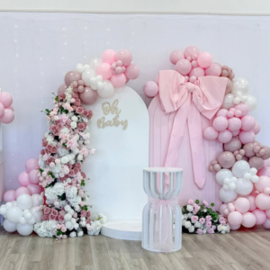 Elegant Oh Baby Balloon & Floral Setup
